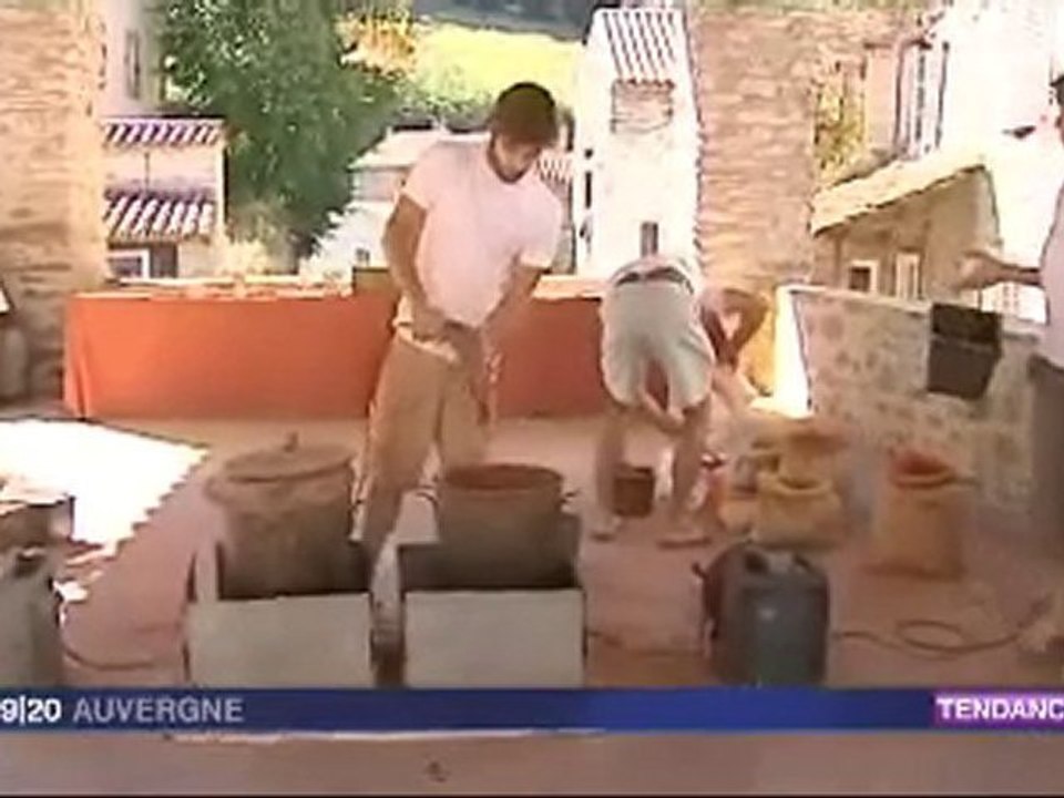 Opération "couleurs locales" à Blesle (43)