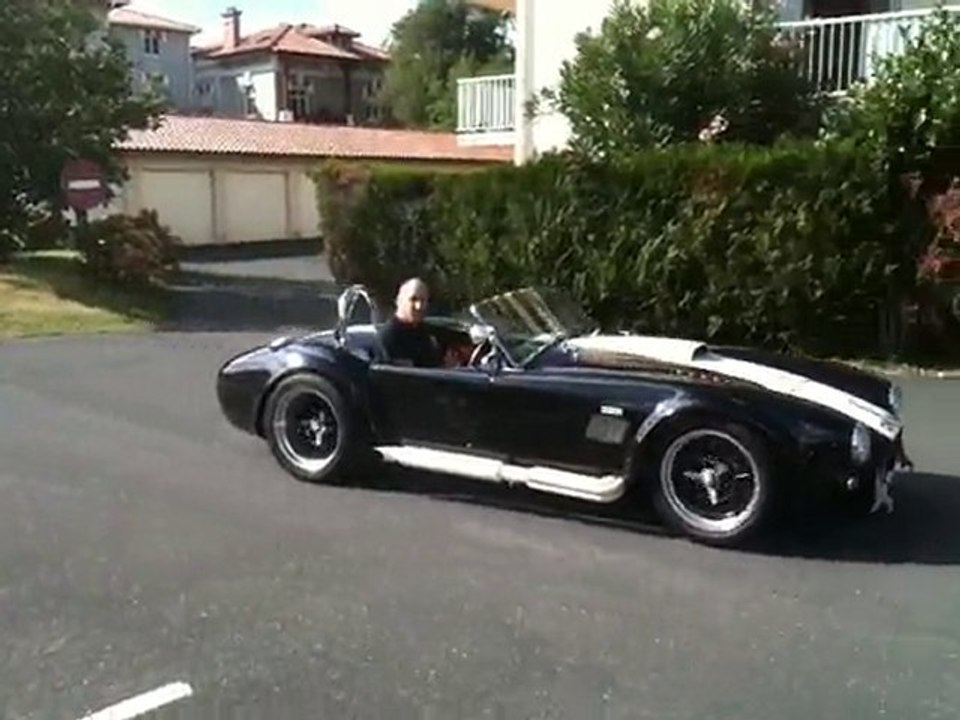 R...et la  AC COBRA 427  587chv