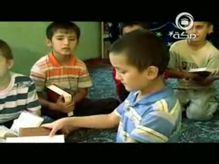 سبحان الله لا يعرفون العربية و يحفظون القرآن 5 سنوات