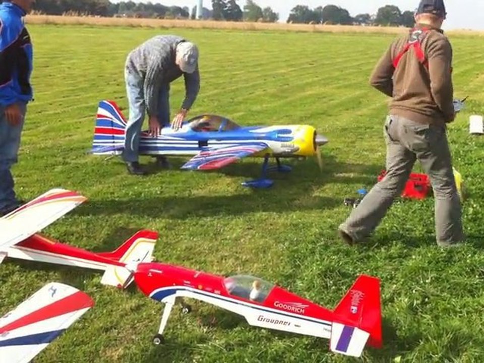 AIE...AIE le Gros n'avion