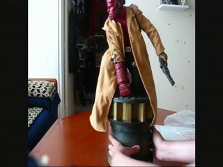 Customisation de la Hellboy 2 Premium Format Figure