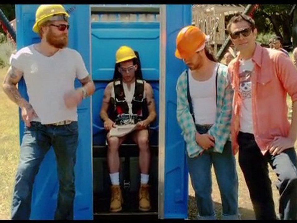 Jackass 3D - Bande annonce VF - Au cinéma le 3 novembre