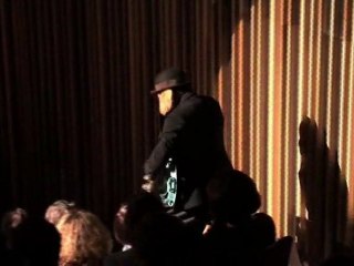 Dialogue avec un chien avec son maître - extrait