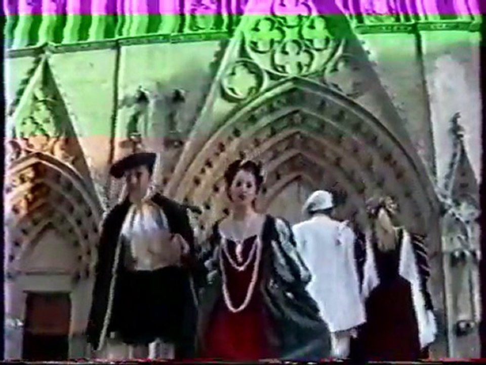 defiler des costumes de elie-styliste