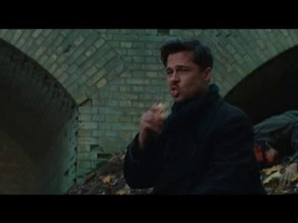 (scene culte)Mal de tete?36 15ours juif(Inglorious basterds)