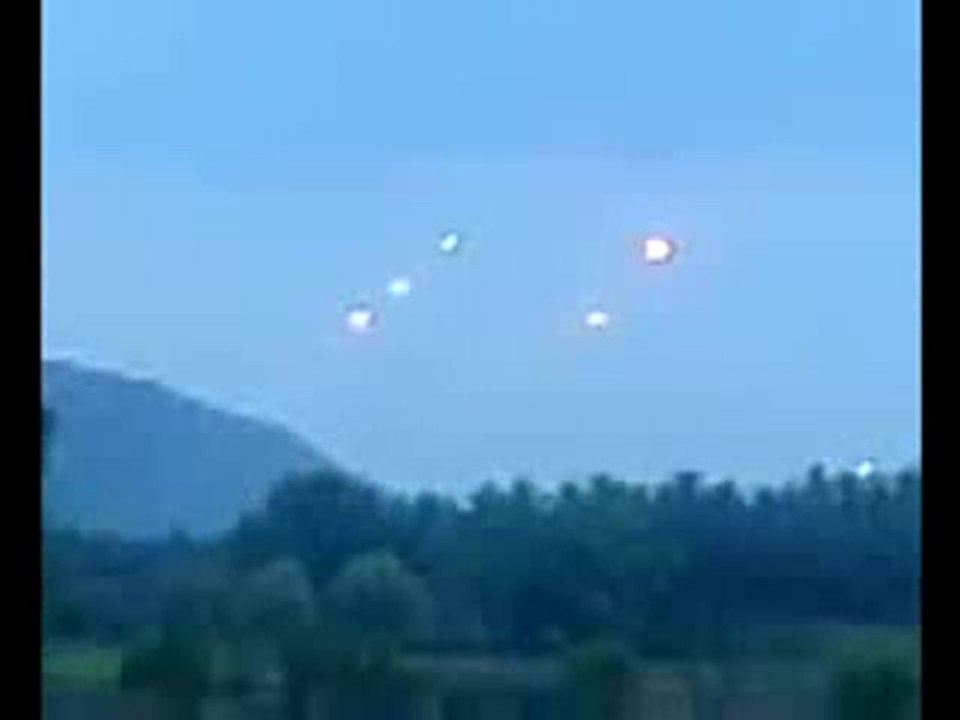 Orange UFOs Worldwide Go From Visible To Invisible