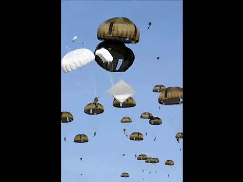 Chant Militaire - La légion marche vers le front