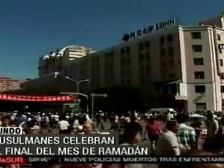 Musulmanes celebran el final del Ramadán