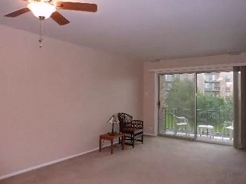 Homes for Sale - 701 W Huntington Commons Rd - Mount Prospec