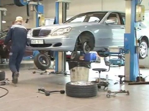 Mrecedes Stockholms Län Skogås Bernats Bil AB