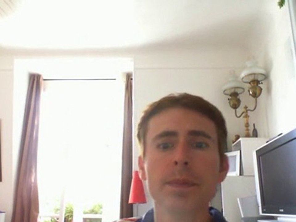 Wiwi égratigne "i wish it would rain down"