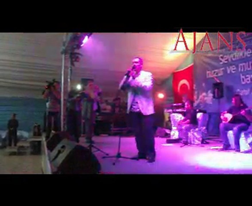 Fatih Kısaparmak - Sultangazi Ramazan Bayram'ı Konseri 2010