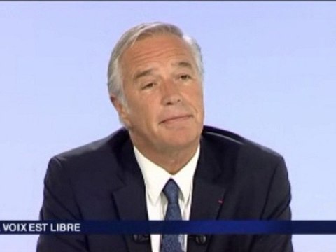 François Rebsamen invité de La voix est libre