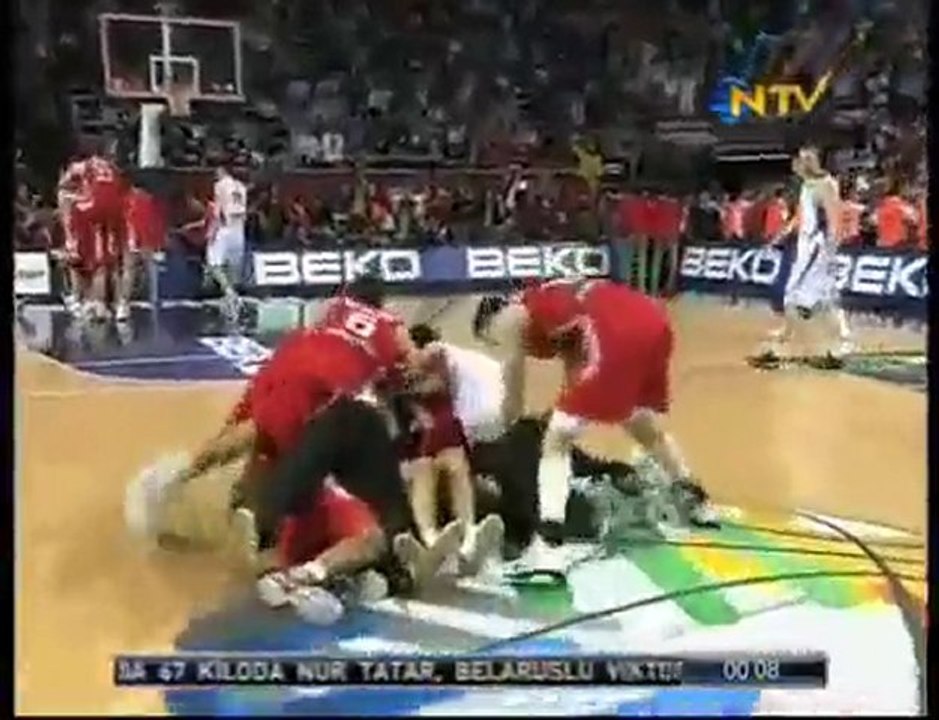 Semih Erdem' in Bloğu ve Kerem Tunçeri' nin Basketi