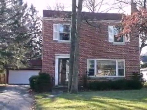 Homes for Sale - 745 Greenview Pl - Lake Forest, IL 60045 -