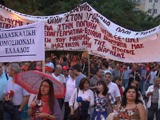 Grèce: 20.000 personnes dans les rues de Salonique