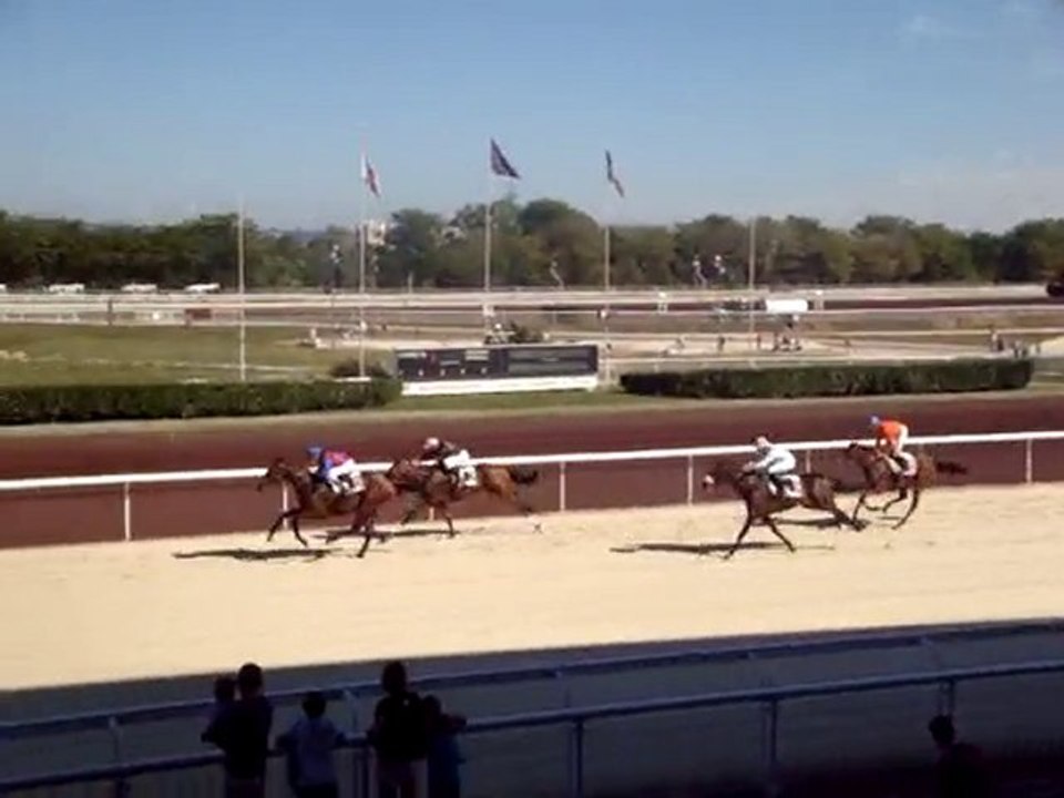 12/09/2010 Lyon La Soie , arrivée de la 1è course