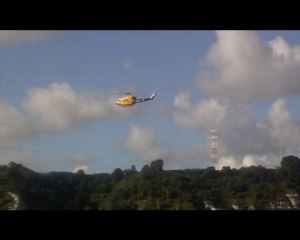 MEETING 2010 _ François L et son bell 412 "CAREFLIGHT"