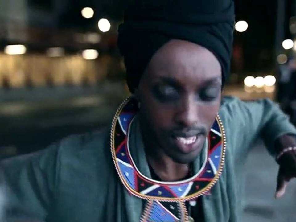 Azari & III Hungry for the power