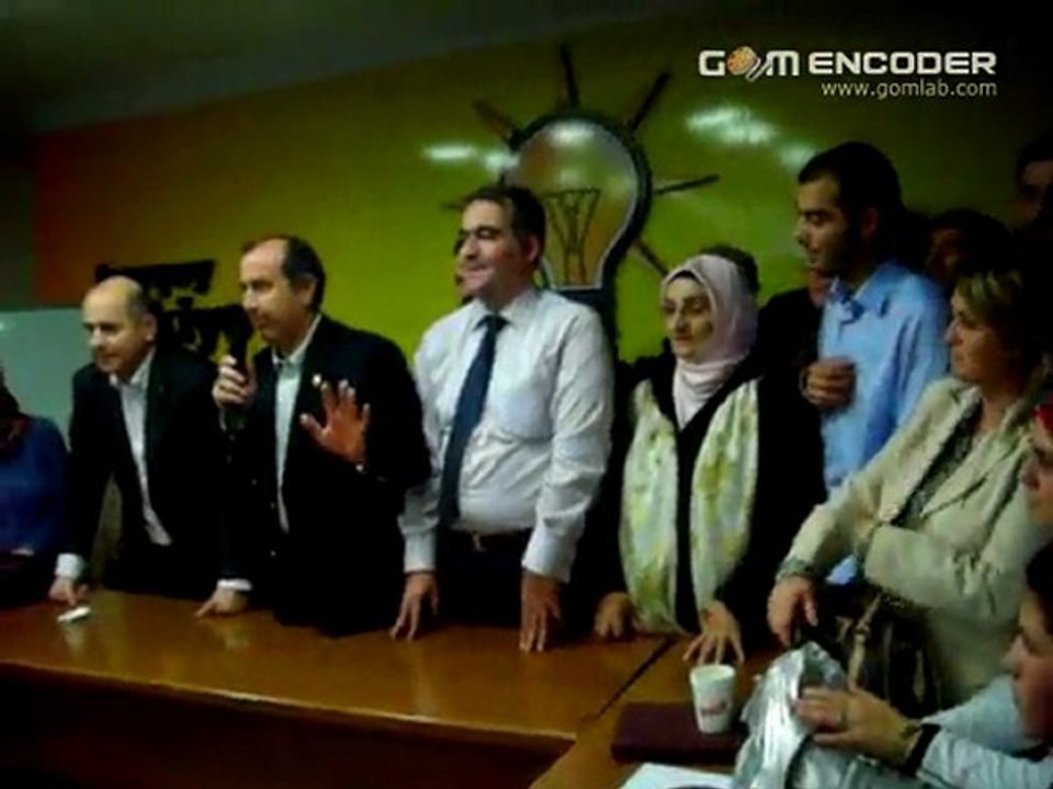 Akparti Gaziosmanpaşa İlçe Teşkilatında Referandum Kutlaması