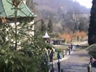 Grota pusnicului Arsenie Boca de la Manastirea Prislop