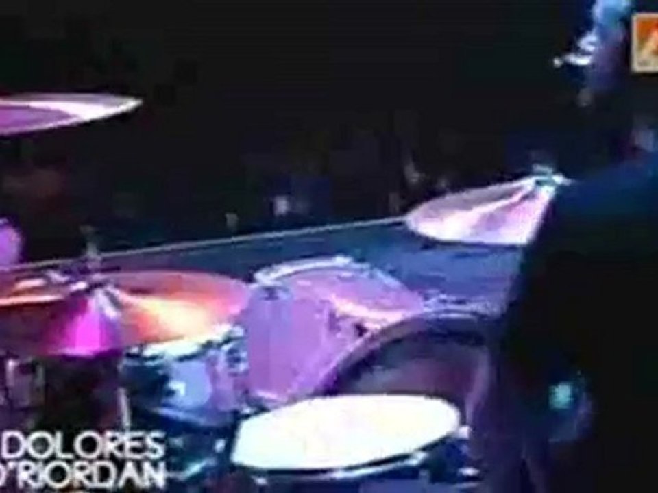 Dolores O'Riordan - When We Were Young(Live+in+Chile)HD