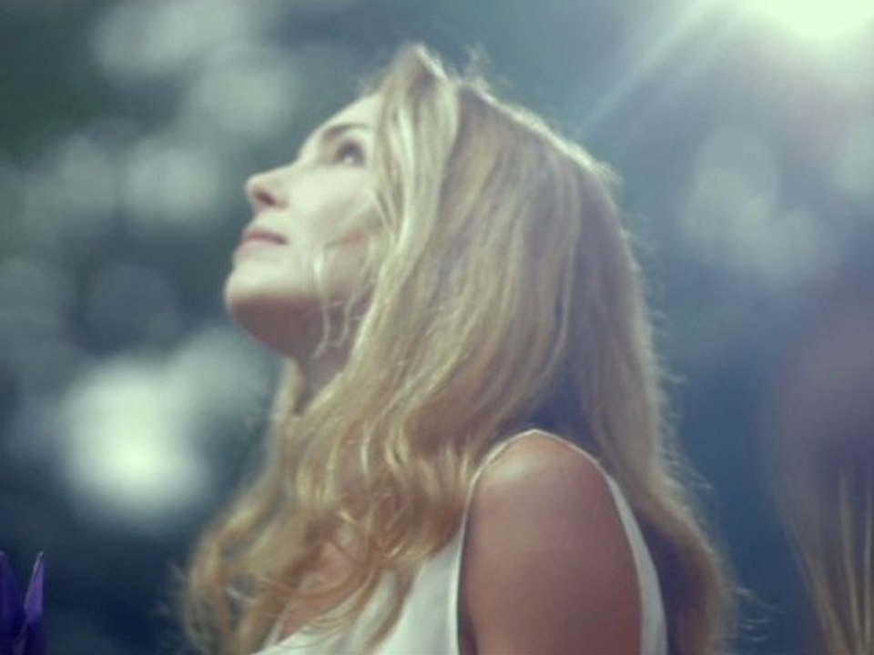 CLAIRE KEIM - ÇA DÉPEND / CLIP