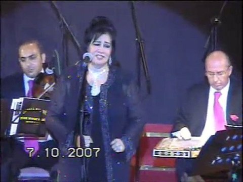 Sevmekten Kim Usanır - Hülya Mutlu