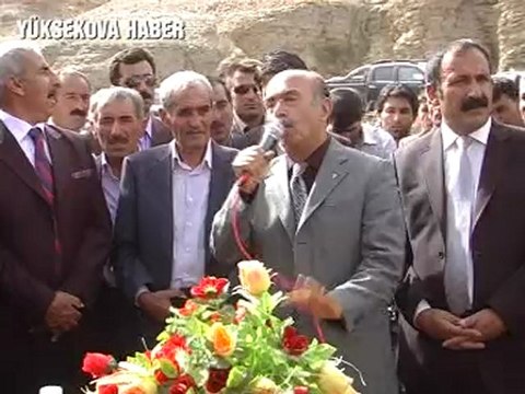 Başkale'de kan davalı aileler barıştırıldı