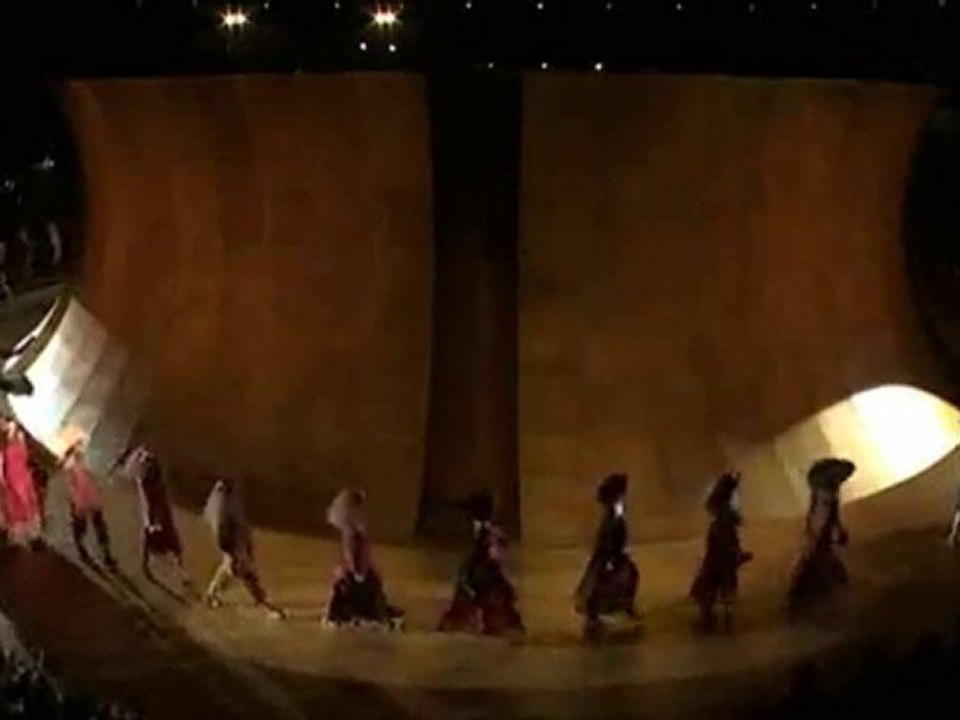 Marc Jacobs Spring 2011 Fashion Show (full)