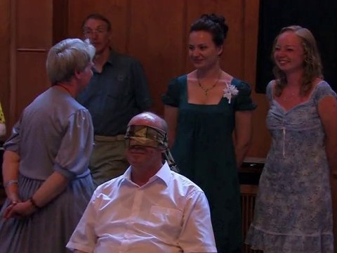 Конкурс УГАДАЙ ПОЦЕЛУЙ