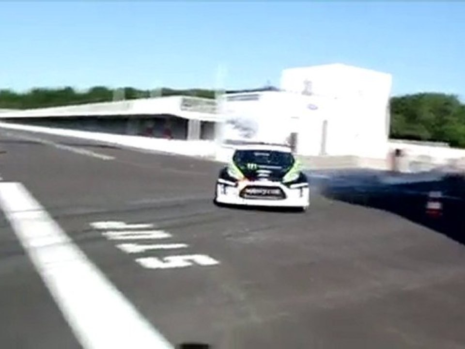 Ken Block - ( Gymkhana THREE )  last show'10 [HQ]