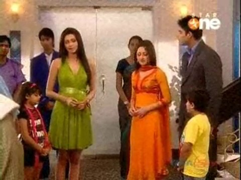 jaane Pehchaane Se Yeh Ajnabi - 15th sep 2010 pt1