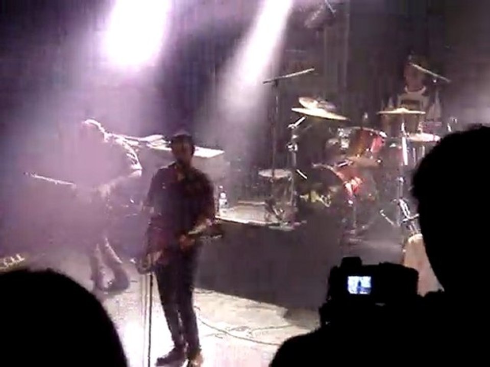 Klaxons "Echoes" à La cigale (2010)