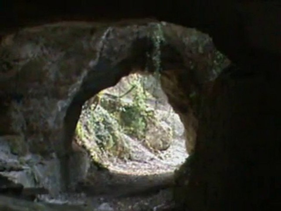 Les Grottes De BOURGES Dans Le 18 par Yann andré 2010