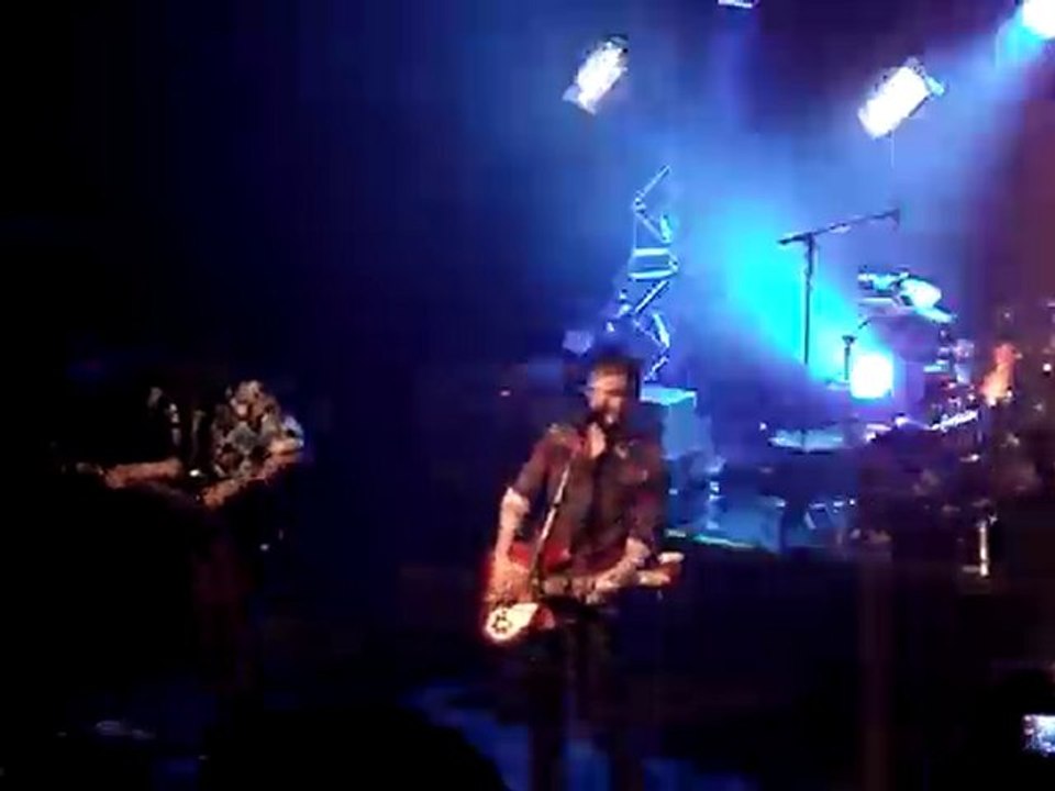 Klaxons "It's not over yet" à La cigale (2010)