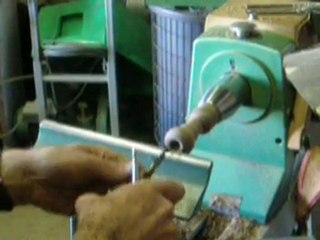 Fabrication d'une poignée d'orgue de barbarie