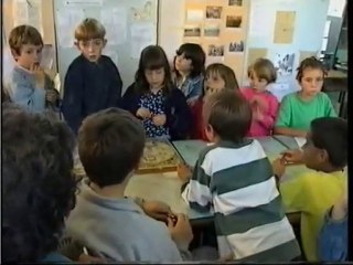 Le canard... "maître de la construction des enfants..."