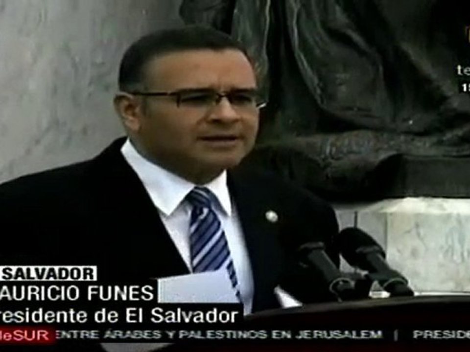 El Salvador conmemora Independencia y anuncia nuevo sistema