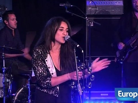 Le concert intime de Camélia Jordana