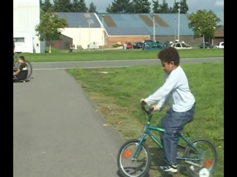 EDDIE STAR A' ROUL'AVENUE SKATE PARC