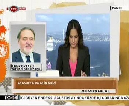İLBER ORTAYLI'DAN TRT SPİKERİNİ FIRÇA