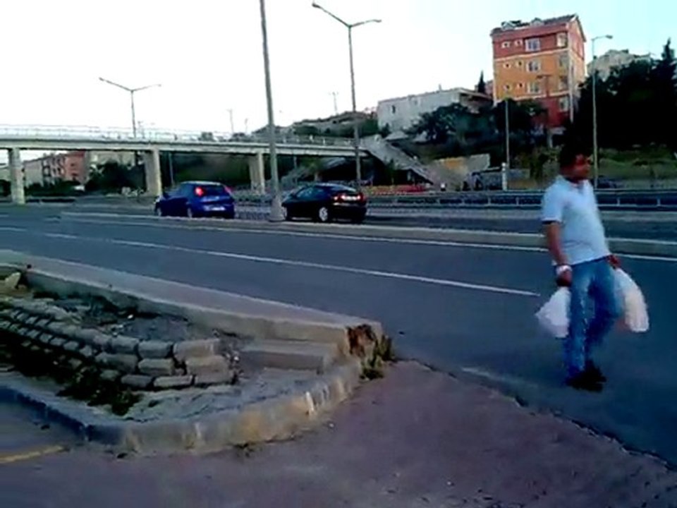 O BİR RENAULT MEGANE COUPE F7R