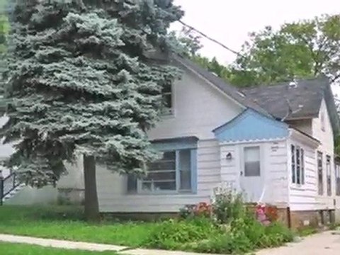 Homes for Sale - 129 Howland Ave - Racine, WI 53404 - Coldwe