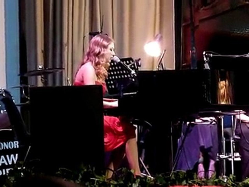 Hayley Westenra - River