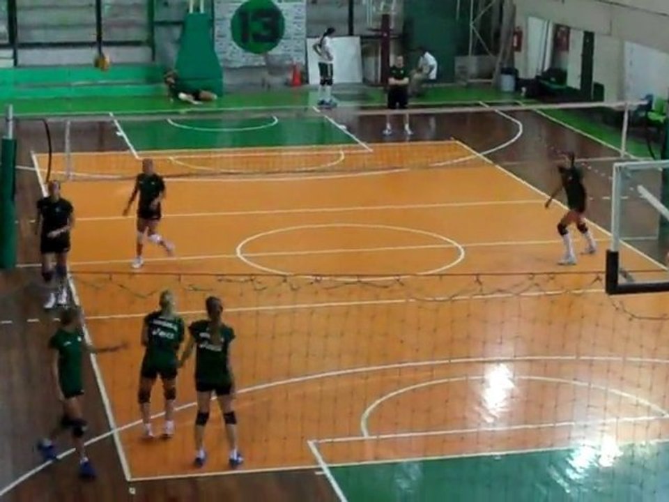 Proponisi volley gynaikon sti Leoforo