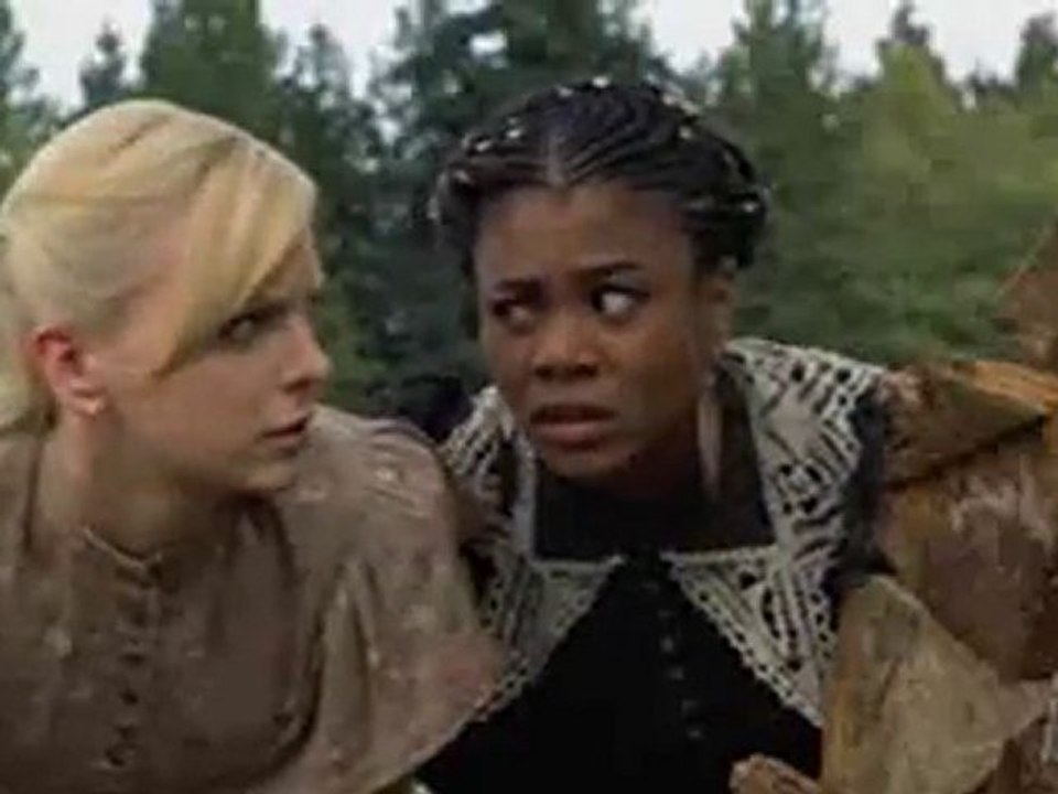 Scary Movie 4 Trailer