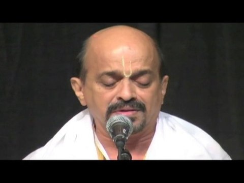 AKKA 2010: SRI VIDYABHUSHAN SWAMIJI SINGS AT AKKA