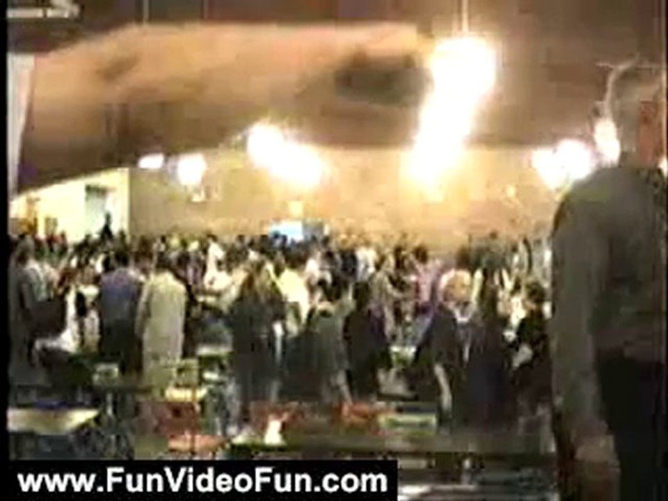 Funny Videos: FOOD FIGHT!