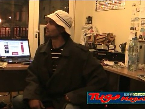 chef macon portugais dans le batiment a Paris